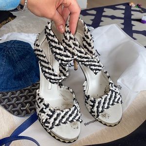 Camila skovgaurd heels